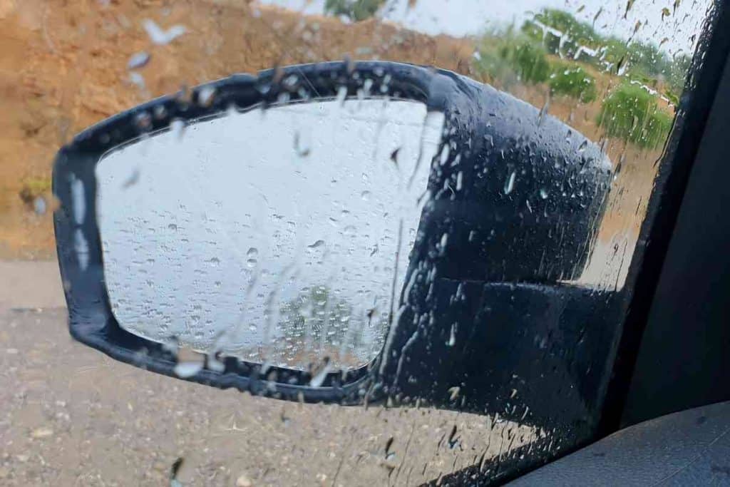 Benefits of Using Water Spot Removers For Cars