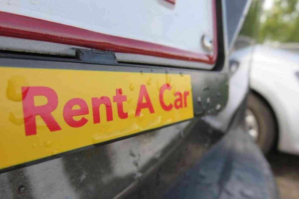 Difference Between Avis and Enterprise